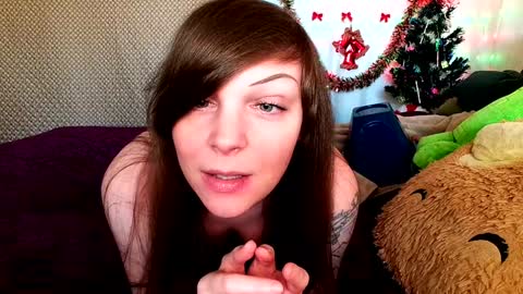 Snapshot of gamergirlroxy chatting on December 2024 10:28:01 PM GamerGirlRoxy online show from December 2024 10:28:01 PM