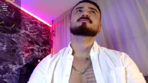 Chris  Dont forget to gift me thumb up Its very important to me and makes me happy AF  online show from October 2025 06:37:01 AM