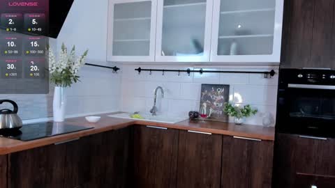 Violla online show from February 2025 09:17:02 AM