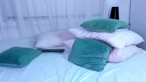 garnet  online show from December 2024 09:18:02 AM