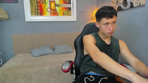 garuo_18 online show from November 2025 04:22:02 PM