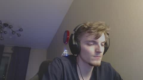 Snapshot of gasturfahe chatting on January 2025 06:23:02 PM gasturfahe online show from January 2025 06:23:02 PM