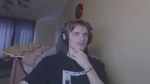 Snapshot of gasturfahe chatting on February 2025 07:54:02 AM gasturfahe online show from February 2025 07:54:02 AM