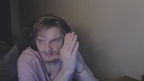 Snapshot of gasturfahe chatting on February 2025 11:51:02 PM gasturfahe online show from February 2025 11:51:02 PM