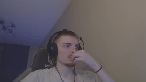 Snapshot of gasturfahe chatting on February 2025 11:37:01 PM gasturfahe online show from February 2025 11:37:01 PM