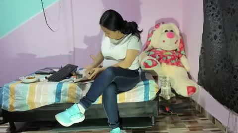 Diana online show from March 2025 02:54:01 AM