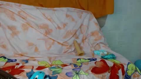 estrella online show from October 2025 04:53:02 AM