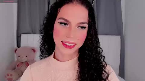 Vnecis Marn online show from September 2025 04:11:01 PM