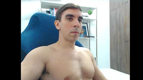 gatosarado23 online show from October 2025 07:47:01 PM