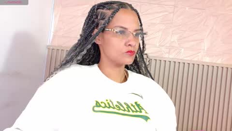 gaviluc_ online show from September 2025 11:10:02 AM