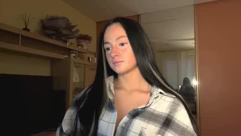 Snapshot of gaylashuhi chatting on November 2025 02:17:01 PM Stasy online show from November 2025 02:17:01 PM