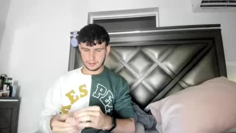 Snapshot of gayndepressed chatting on February 2026 05:16:02 AM Trace online show from February 2026 05:16:02 AM