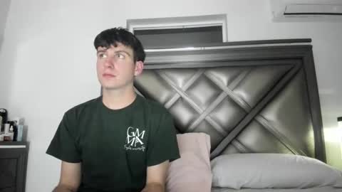 Snapshot of gayndepressed chatting on March 2026 05:13:02 AM Trace online show from March 2026 05:13:02 AM