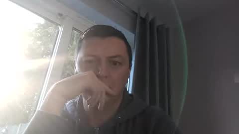 Snapshot of gaz101993 chatting on November 2025 10:37:02 AM GazP online show from November 2025 10:37:02 AM