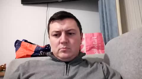 Snapshot of gaz101993 chatting on November 2025 09:14:02 PM GazP online show from November 2025 09:14:02 PM