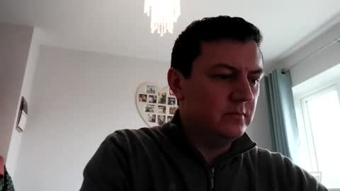 Snapshot of gaz101993 chatting on November 2025 01:02:02 PM GazP online show from November 2025 01:02:02 PM