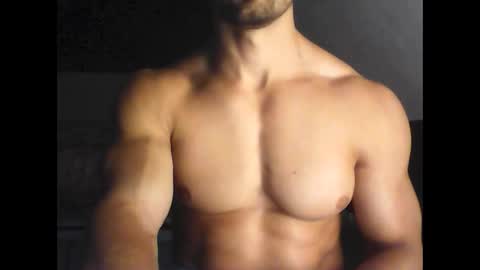Gecko946915 online show from May 2026 06:48:02 PM