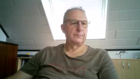 Snapshot of geiler_harald chatting on October 2025 11:20:02 AM Harald online show from October 2025 11:20:02 AM