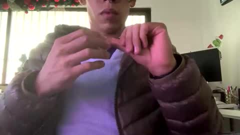 Andrs  online show from December 2025 08:24:02 PM