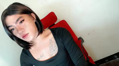 Snapshot of gelluxxx chatting on May 2026 11:21:02 PM gelo online show from May 2026 11:21:02 PM
