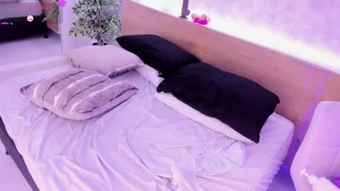 geminis muentes online show from January 2025 06:28:02 AM