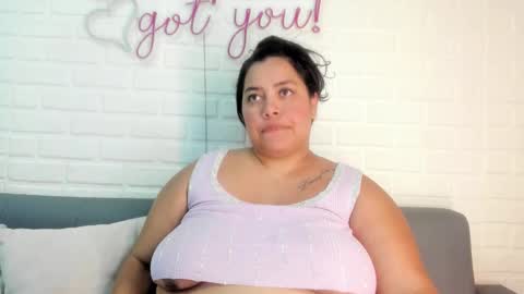 geminis muentes online show from December 2025 07:45:02 PM