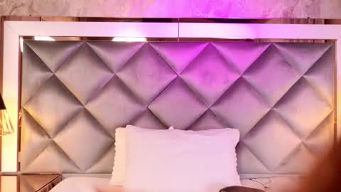 Snapshot of gemma_sm chatting on October 2025 03:17:01 AM Maria online show from October 2025 03:17:01 AM