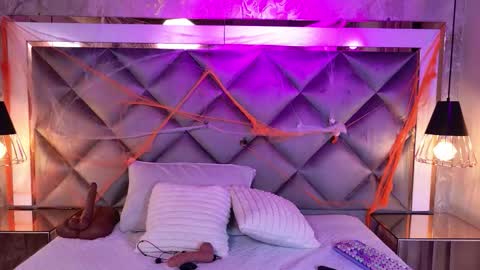 Snapshot of gemma_sm chatting on October 2025 03:07:01 AM Maria online show from October 2025 03:07:01 AM