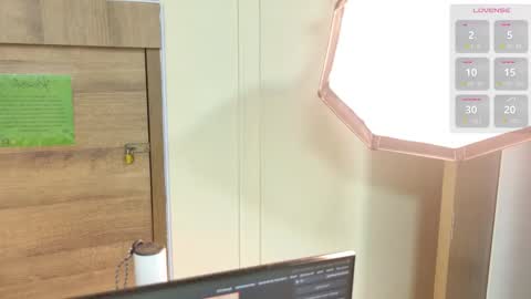 Snapshot of gemma_sm chatting on November 2025 03:05:01 AM Maria online show from November 2025 03:05:01 AM