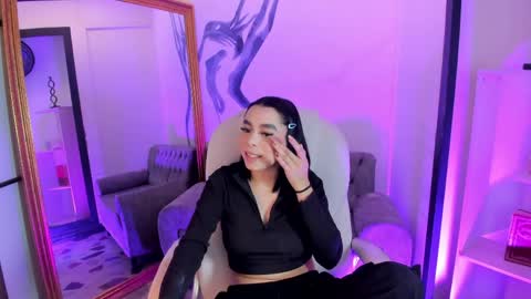 gemmabrown_ online show from April 2026 01:05:02 PM