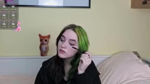 Ilona online show from September 2025 06:35:01 PM