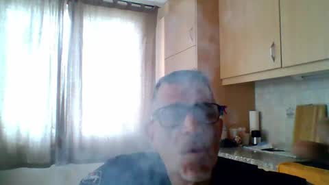 Snapshot of gen3841 chatting on April 2026 11:58:02 AM Gen online show from April 2026 11:58:02 AM