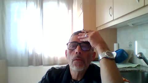 Snapshot of gen3841 chatting on May 2026 06:08:01 AM Gen online show from May 2026 06:08:01 AM