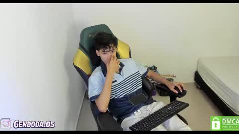 Snapshot of gendo_05 chatting on July 2026 02:16:01 AM GENDO online show from July 2026 02:16:01 AM