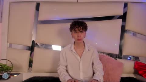 Genesis online show from December 2025 04:54:01 AM