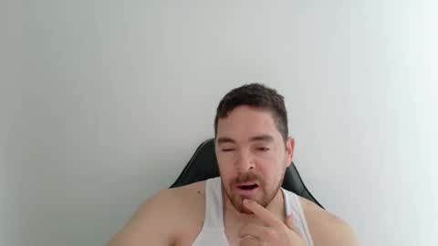 genesis_wb online show from October 2025 09:44:02 PM