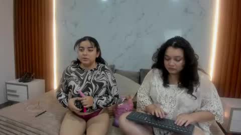 Snapshot of genesis_y_moon chatting on July 2026 12:30:02 PM genesis_y_moon online show from July 2026 12:30:02 PM
