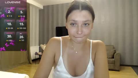 Snapshot of genev__ievee chatting on July 2026 04:39:33 PM genev__ievee online show from July 2026 04:39:33 PM