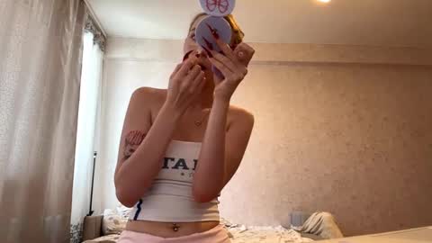 Emmi online show from September 2025 10:59:02 AM