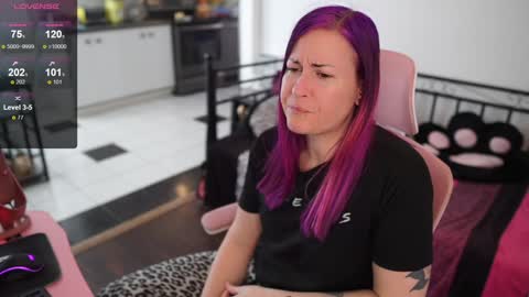 Genny Rock   and  online show from February 2025 05:15:02 PM