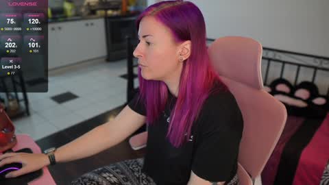 Genny Rock   and  online show from February 2025 08:13:01 PM