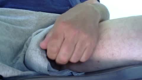 gent063 online show from September 2025 05:03:02 PM