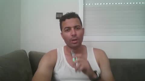 Snapshot of genteldevil chatting on January 2025 12:50:02 PM genteldevil online show from January 2025 12:50:02 PM