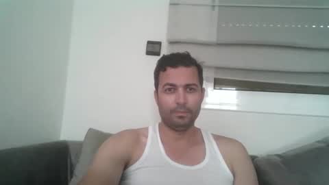 Snapshot of genteldevil chatting on February 2025 09:36:02 AM genteldevil online show from February 2025 09:36:02 AM