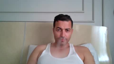 Snapshot of genteldevil chatting on October 2025 09:32:02 AM genteldevil online show from October 2025 09:32:02 AM