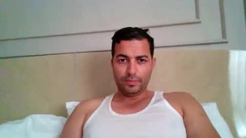 Snapshot of genteldevil chatting on October 2025 10:27:02 AM genteldevil online show from October 2025 10:27:02 AM