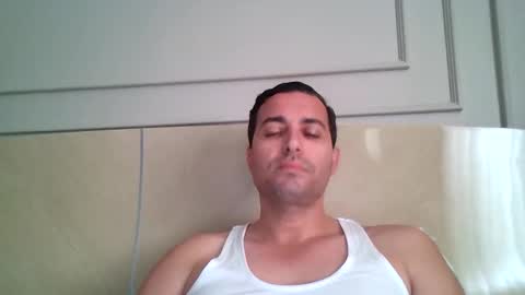 Snapshot of genteldevil chatting on December 2025 11:16:02 AM genteldevil online show from December 2025 11:16:02 AM