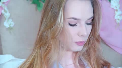 GentleRossi online show from September 2025 03:02:01 PM