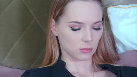 GentleRossi online show from October 2025 03:25:02 PM