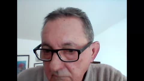 Snapshot of georg1412 chatting on April 2026 02:03:02 PM georg1412 online show from April 2026 02:03:02 PM